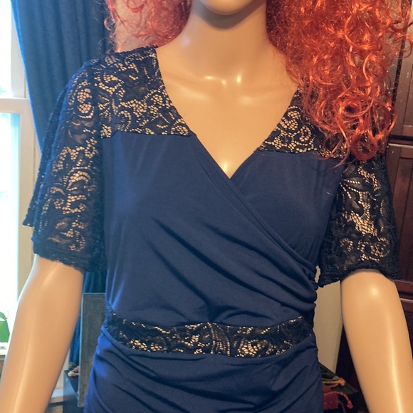 Kimi + Kai maternity dress size S - Picture 2 of 5